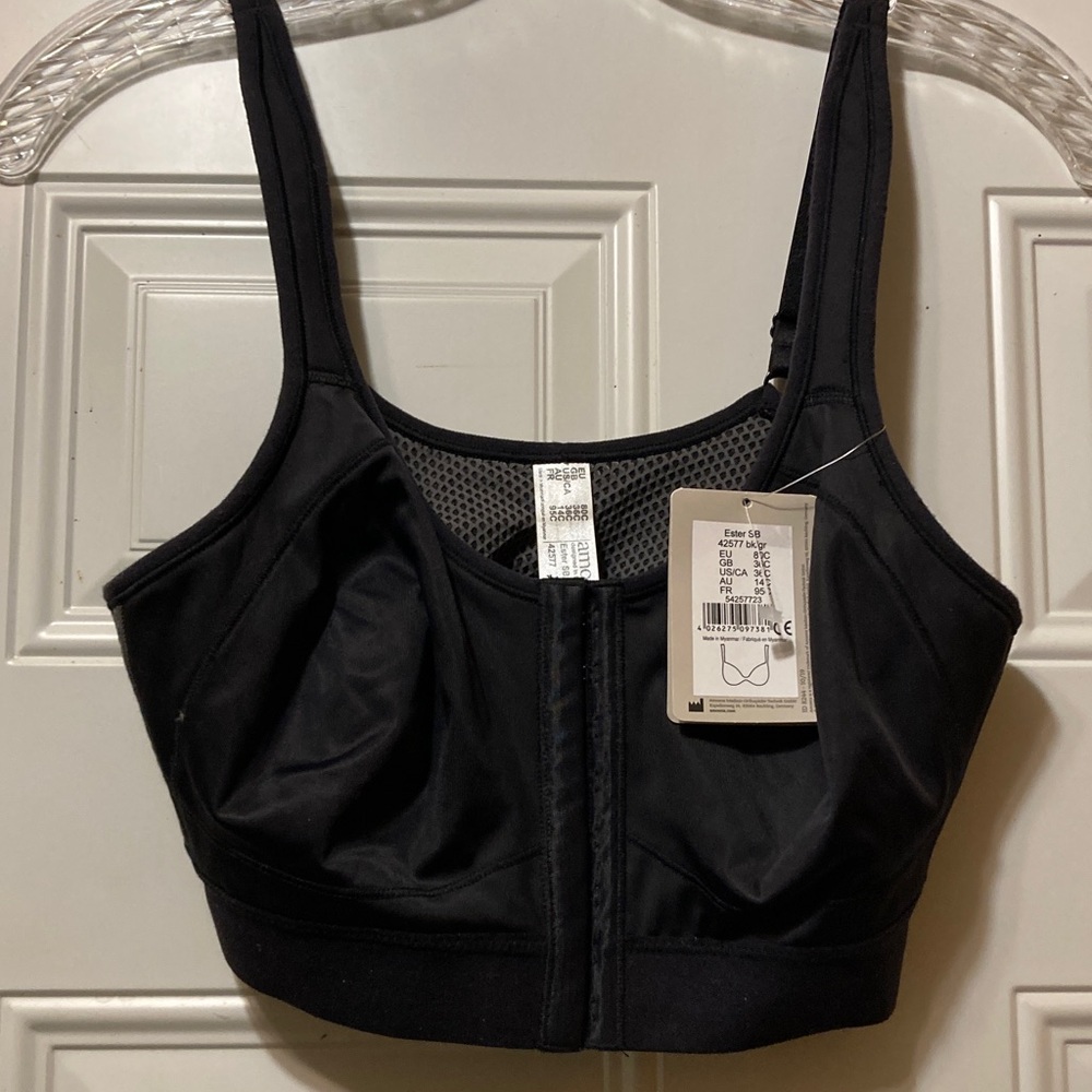 Front-Closure Supportβ Sports Bra 36C NWT